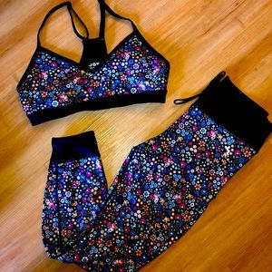 JoyLab matching top and bottom workout set.